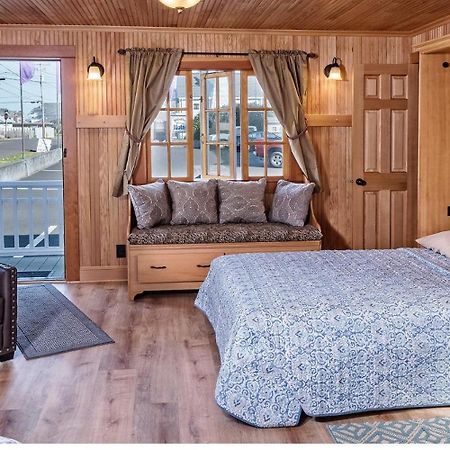 Whistling Winds Motel リンカーン・シティー エクステリア 写真