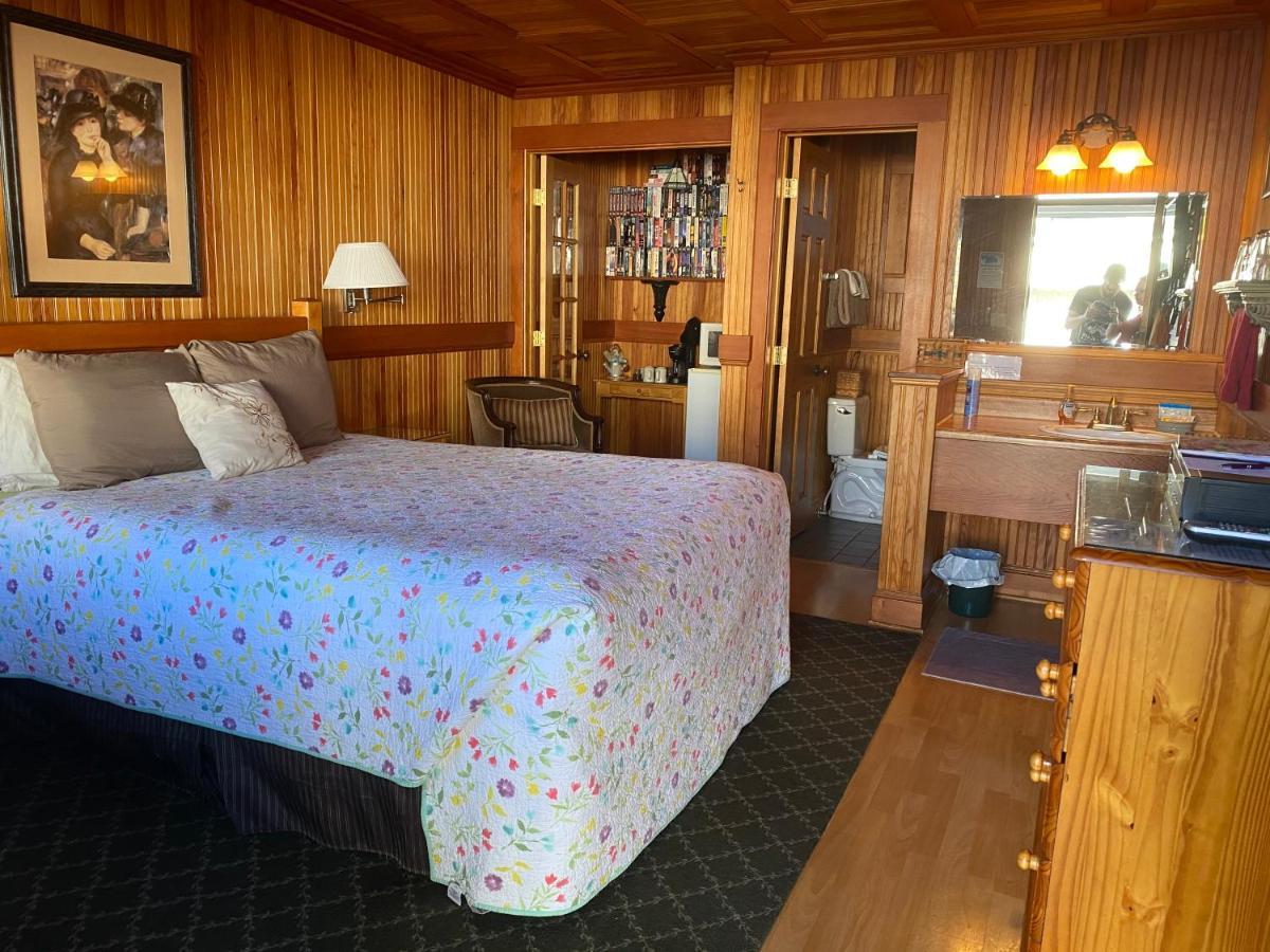 Whistling Winds Motel リンカーン・シティー エクステリア 写真