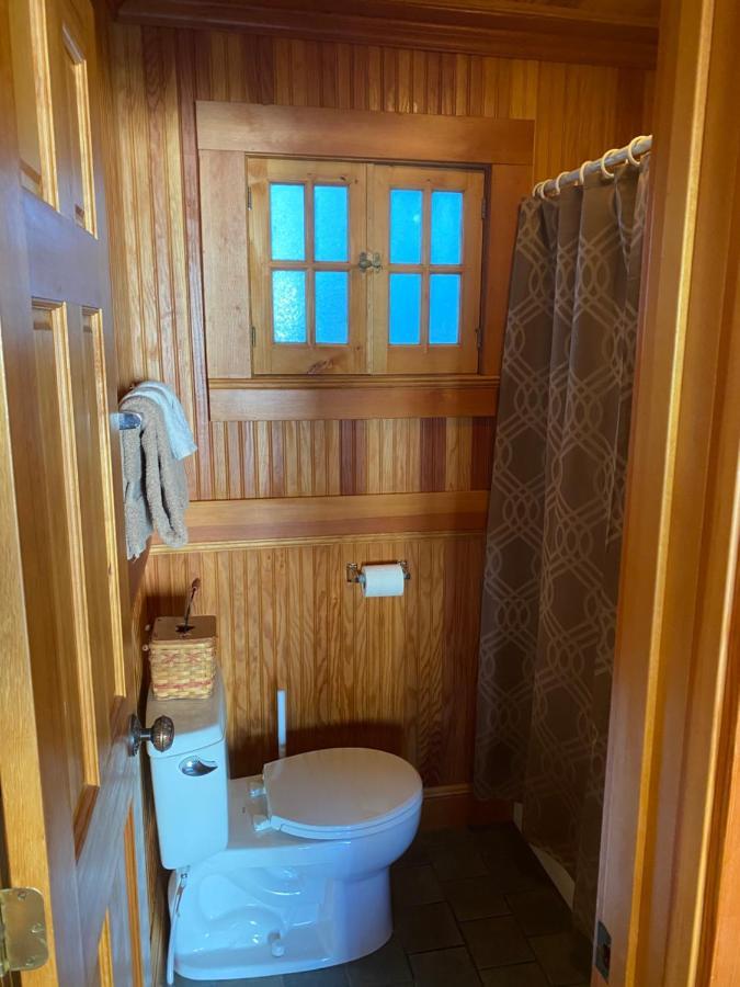 Whistling Winds Motel リンカーン・シティー エクステリア 写真
