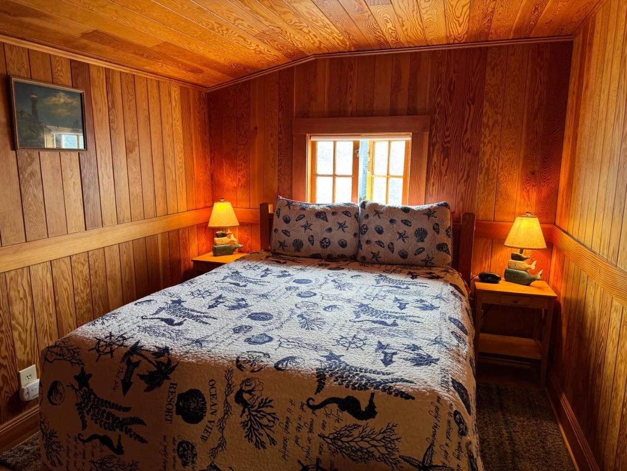Whistling Winds Motel リンカーン・シティー エクステリア 写真